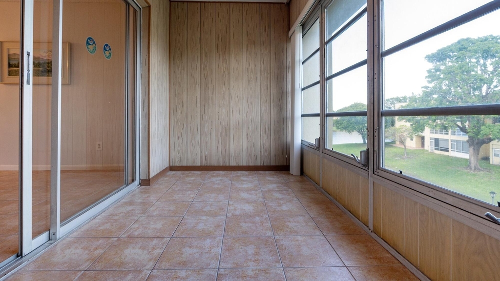 5890 Nw 64th Avenue - Photo 14
