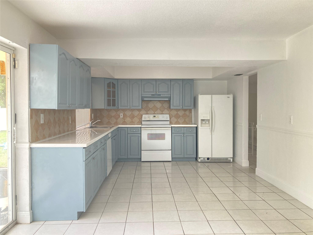 6230 Sw 4th Place - Photo 6