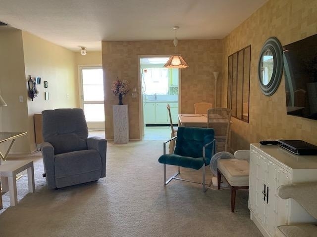 2916 Crosley Drive E - Photo 4