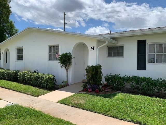 2916 Crosley Drive E - Photo 0