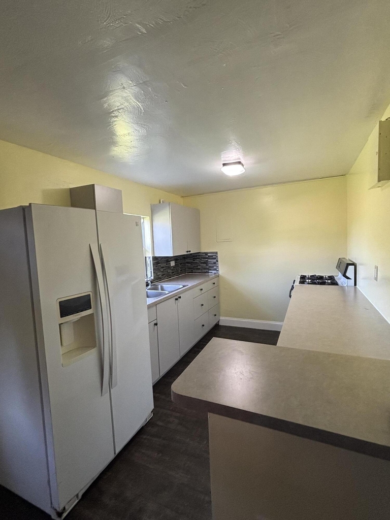328 Urquhart Street - Photo 5