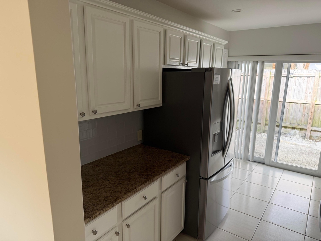 2051 Ne 56th Street - Photo 4