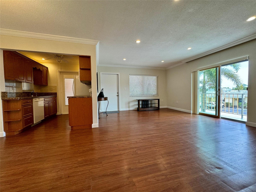 1747 Rodman Street - Photo 6