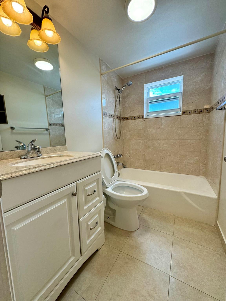 1747 Rodman Street - Photo 4