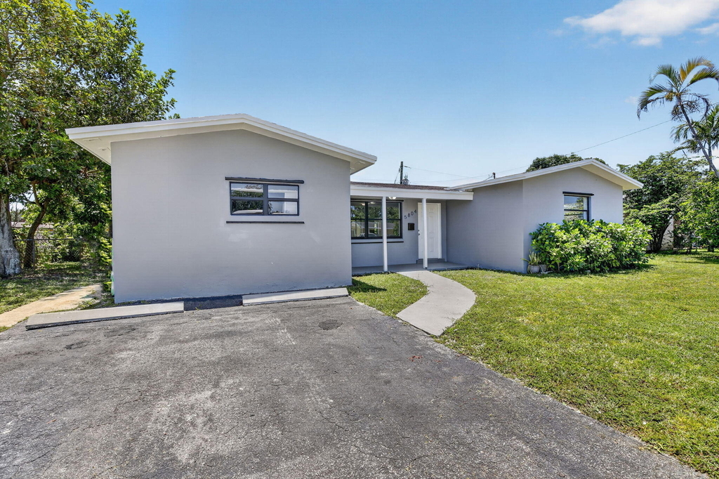 5804 Nw 14th Street - Photo 2
