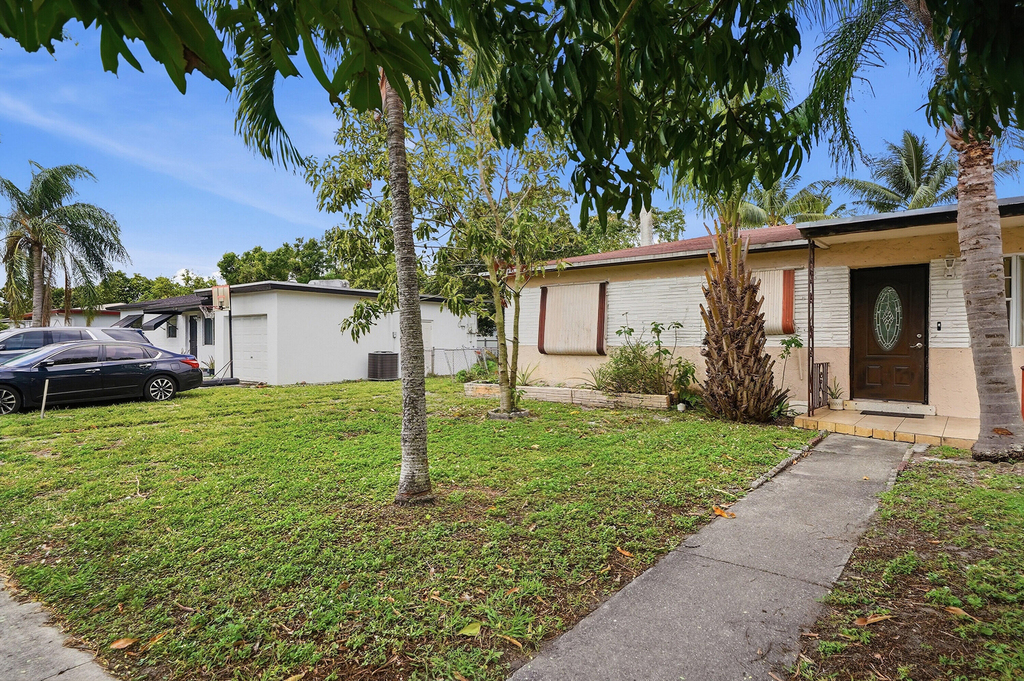 2130 Sw 67th Avenue Sw - Photo 1