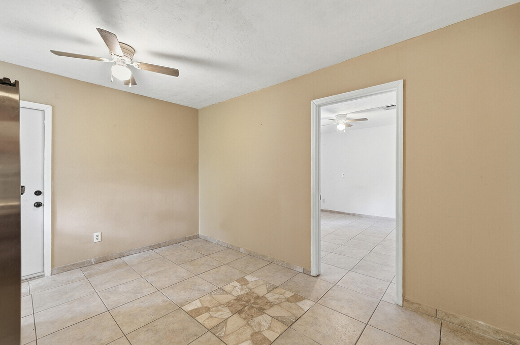 2130 Sw 67th Avenue Sw - Photo 4