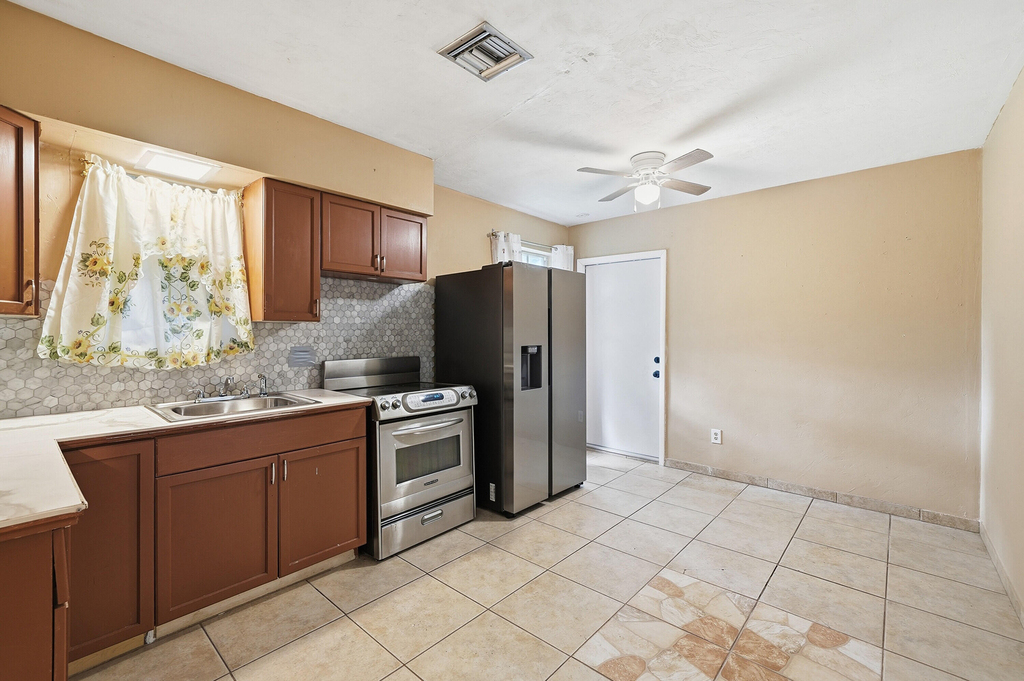 2130 Sw 67th Avenue Sw - Photo 3