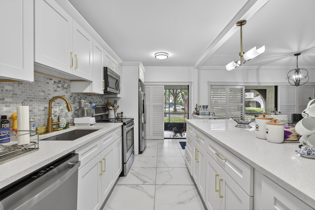 6328 W Longboat Ln Lane W - Photo 0