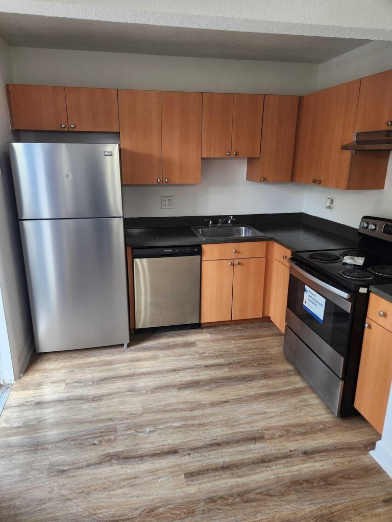 4844 Nw 9th Drive - Photo 7