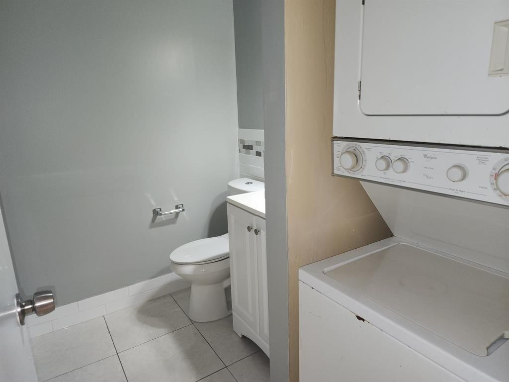 4174 Inverrary Drive - Photo 4