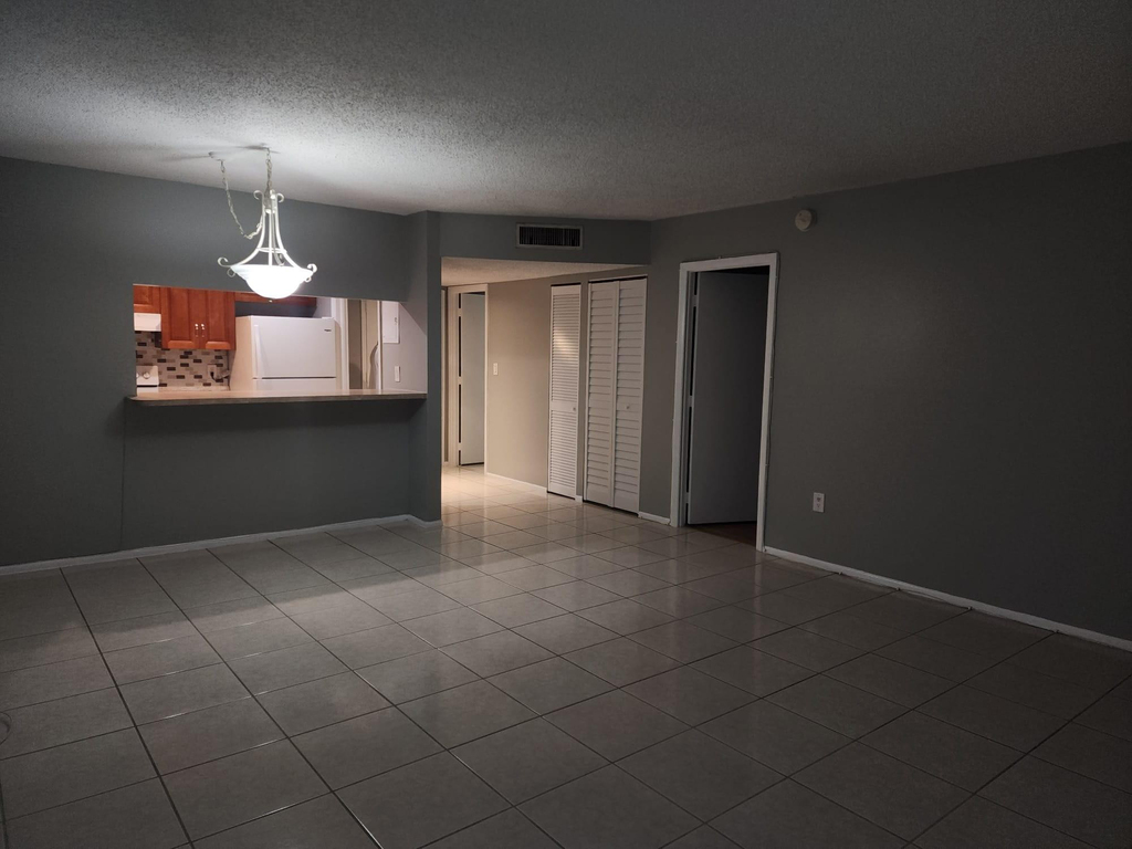 4174 Inverrary Drive - Photo 3