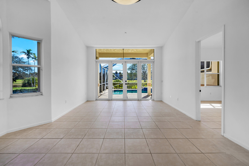 608 W Palm Aire Drive - Photo 3
