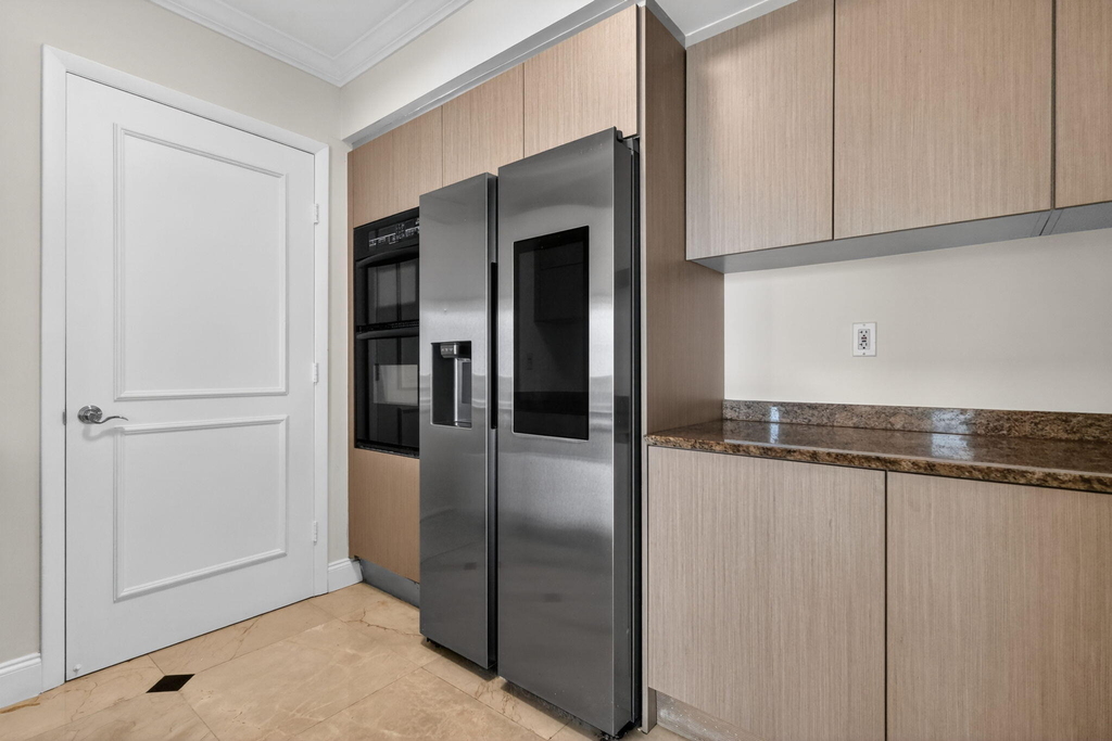 18911 Collins Avenue - Photo 8