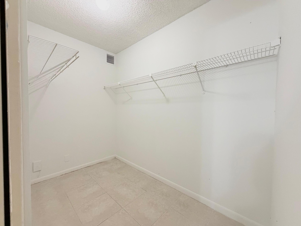 3511 Village Boulevard - Photo 13