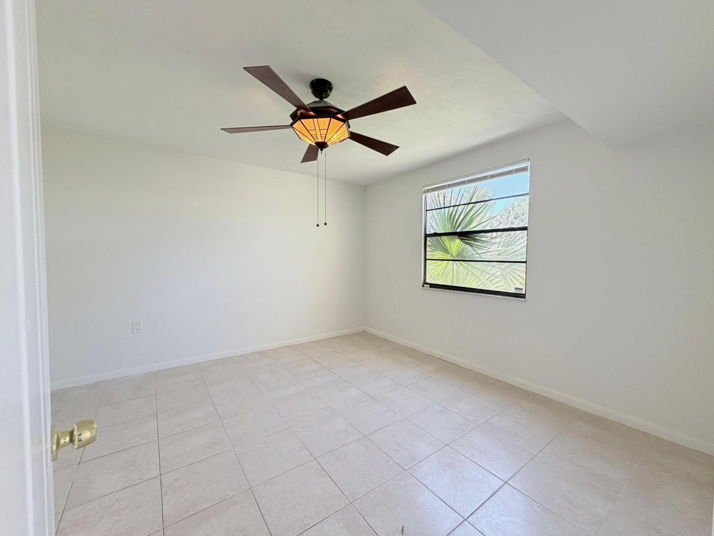 3511 Village Boulevard - Photo 10
