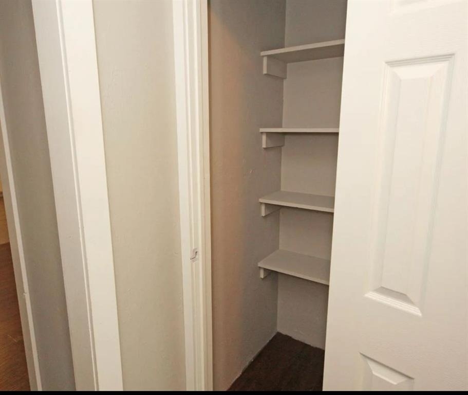 1205 W Brooks Street - Photo 6