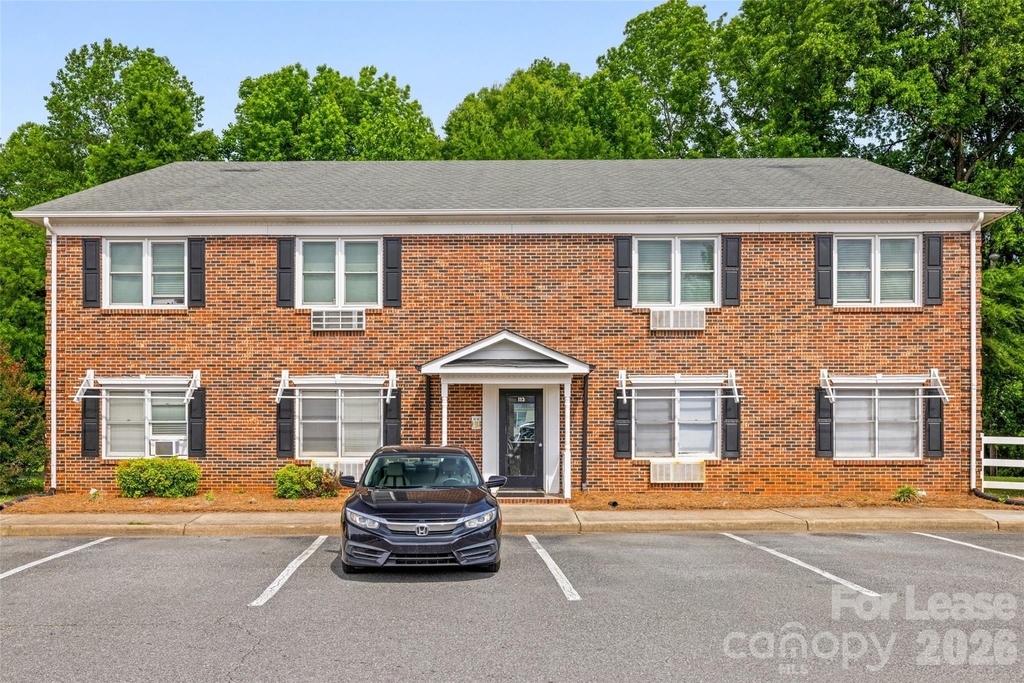 113 Stroupe Road - Photo 0