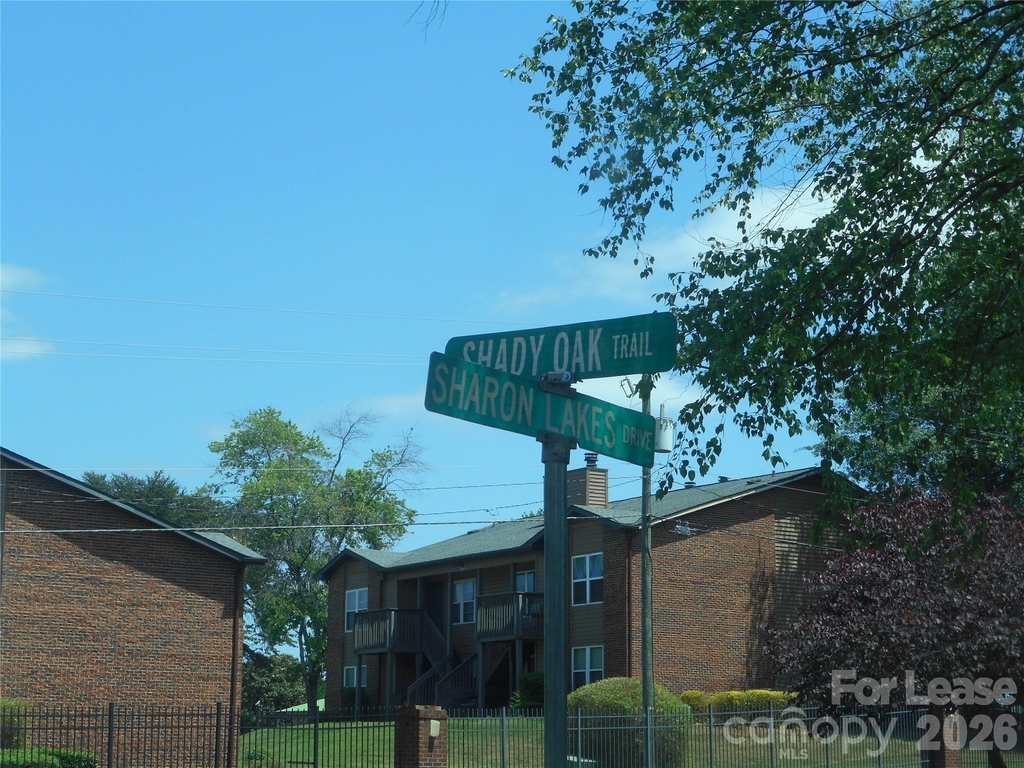 7961 Shady Oak Trail - Photo 13