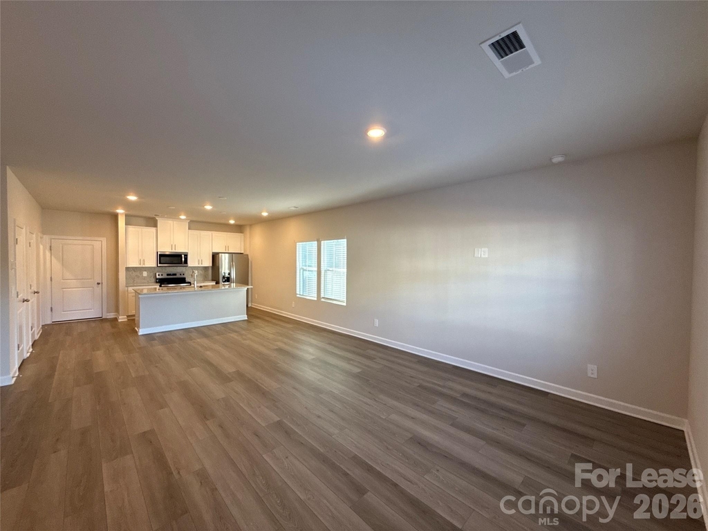 125 Utility Lane - Photo 0