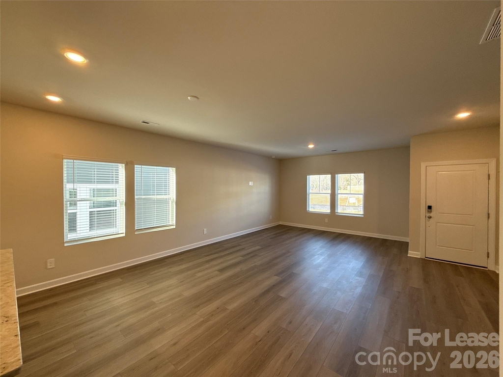 125 Utility Lane - Photo 1