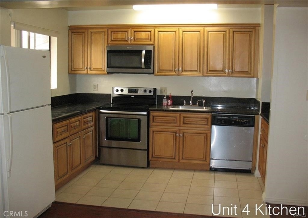 33 Bonita - Photo 1