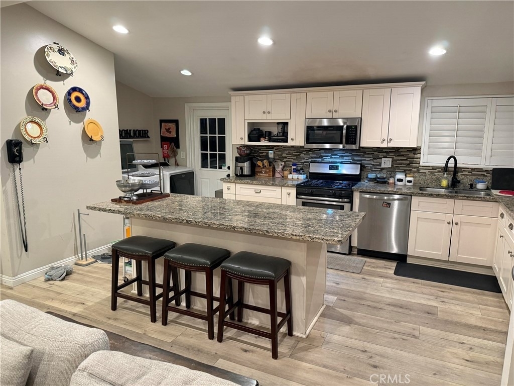 2543 E Santa Fe - Photo 4