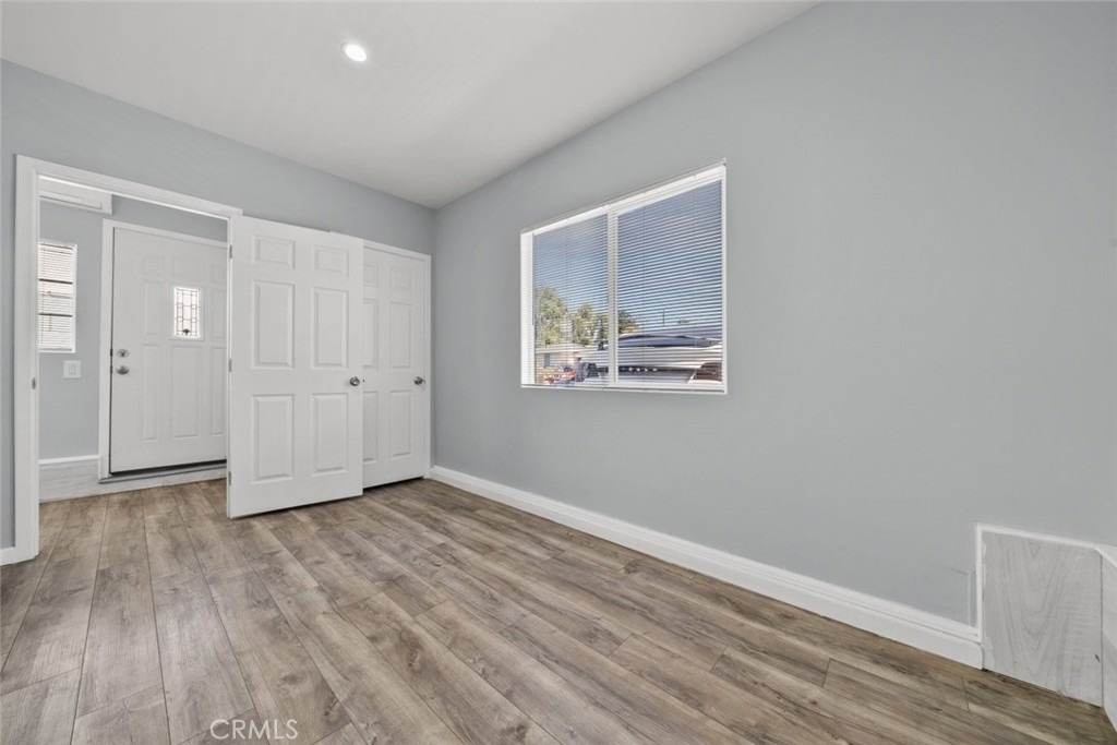 8447 Colbath Avenue - Photo 9