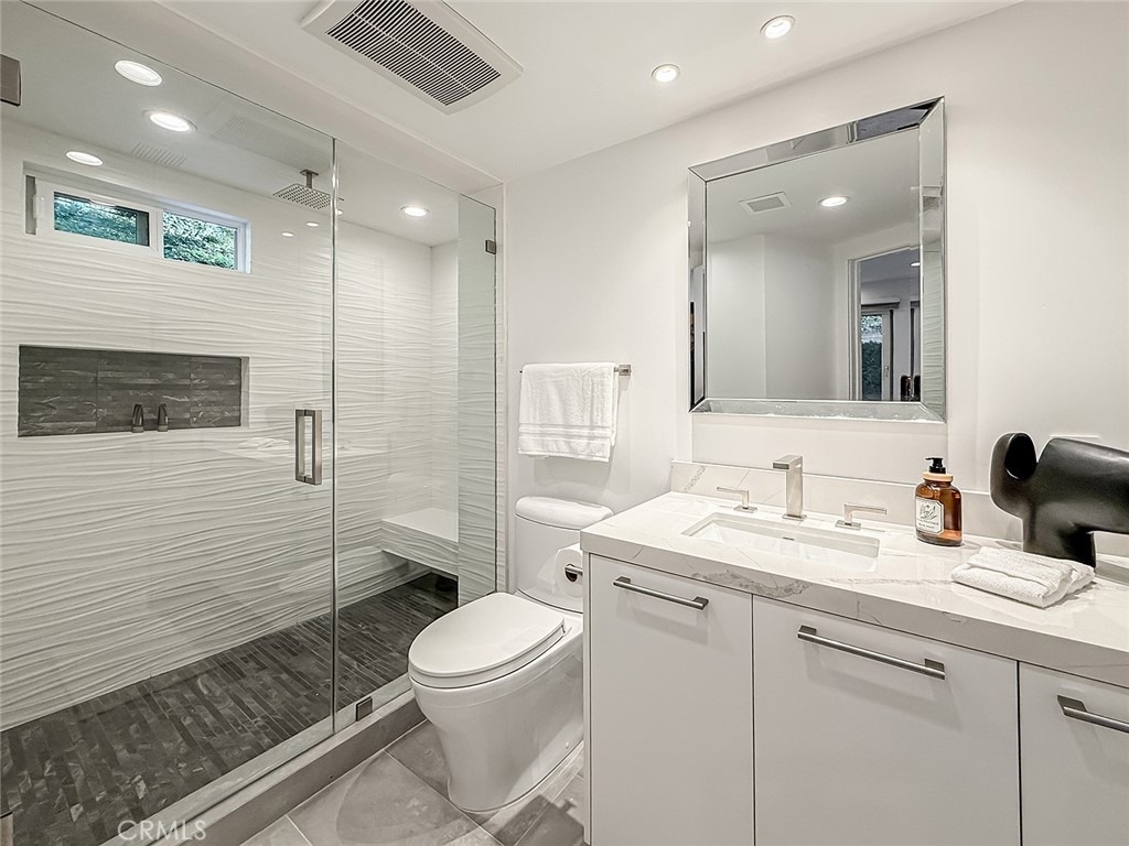 4266 Louise Avenue - Photo 20