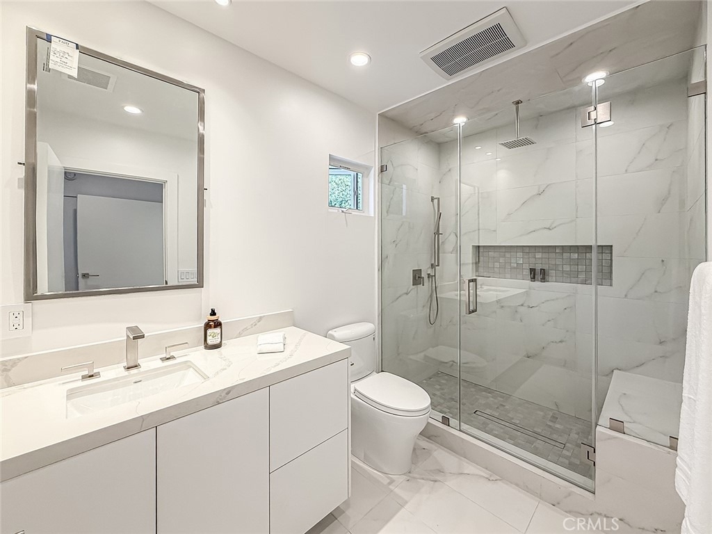 4266 Louise Avenue - Photo 18