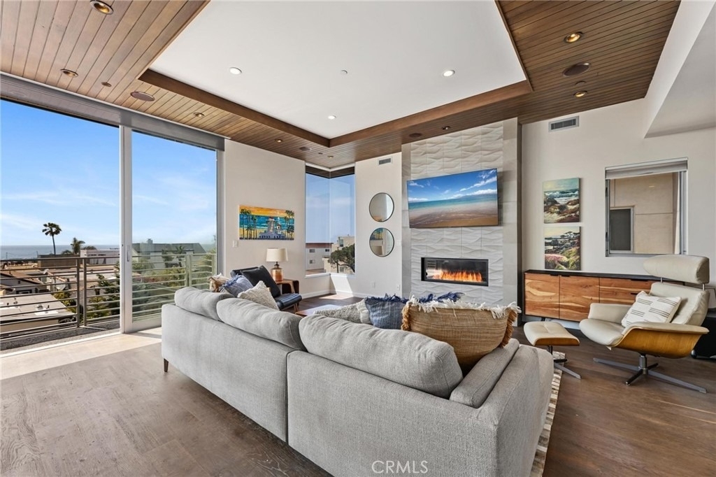 726 Loma Drive - Photo 4