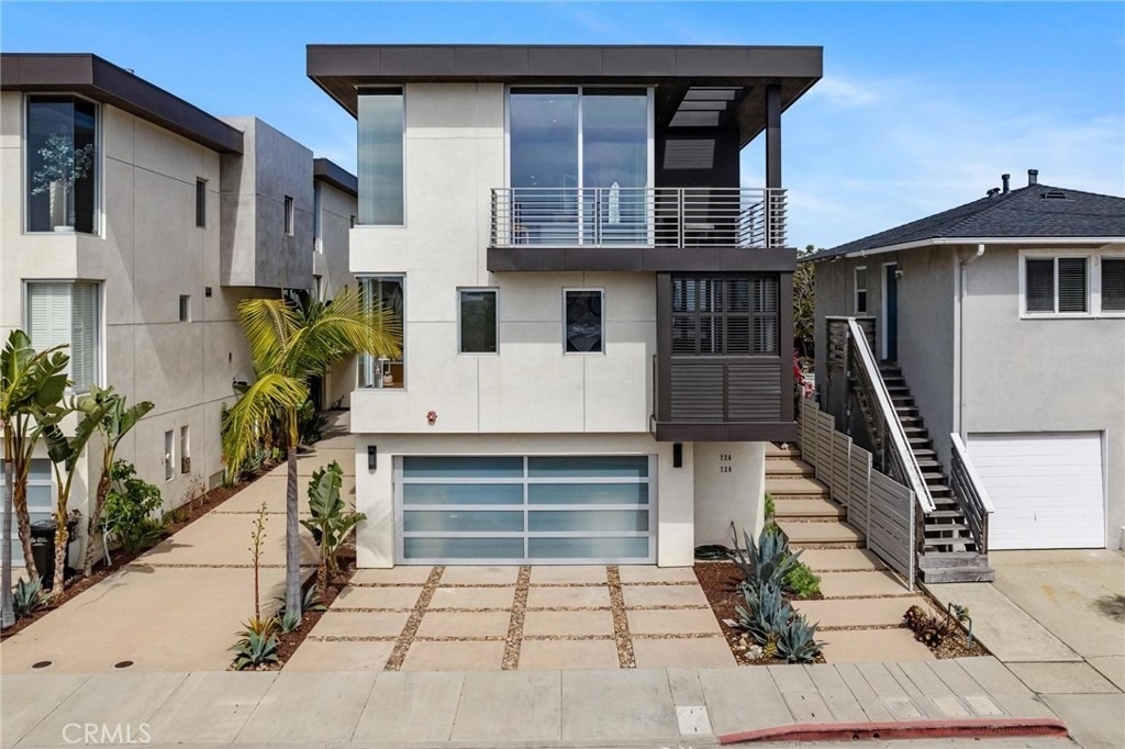 726 Loma Drive - Photo 0