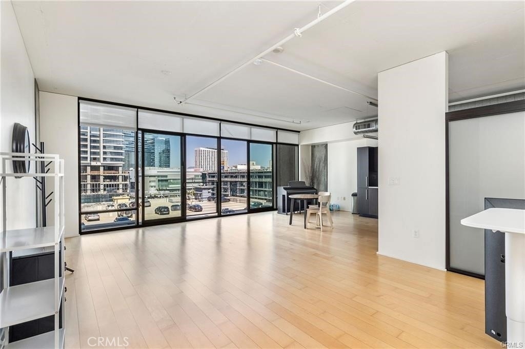 1100 S Hope Street - Photo 6