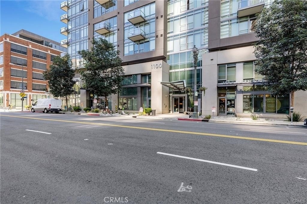 1100 S Hope Street - Photo 24