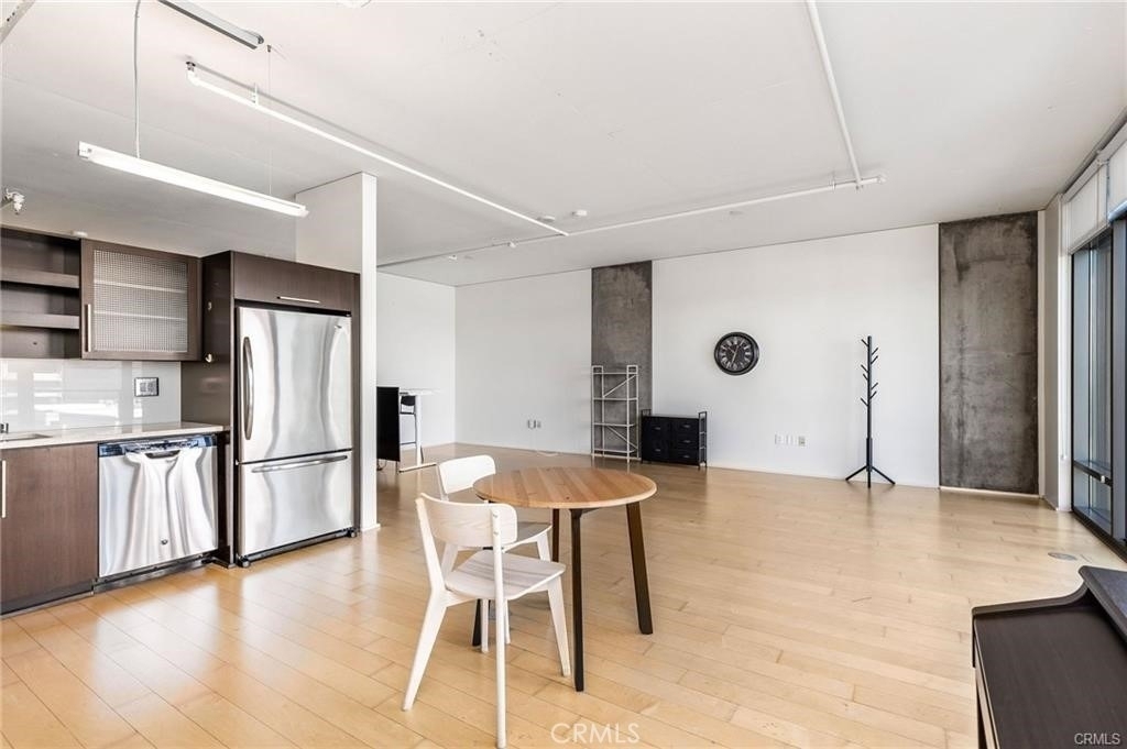 1100 S Hope Street - Photo 4