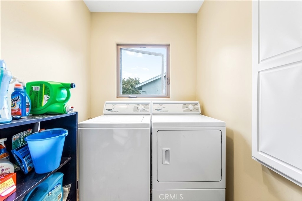 1720 Crestview - Photo 20