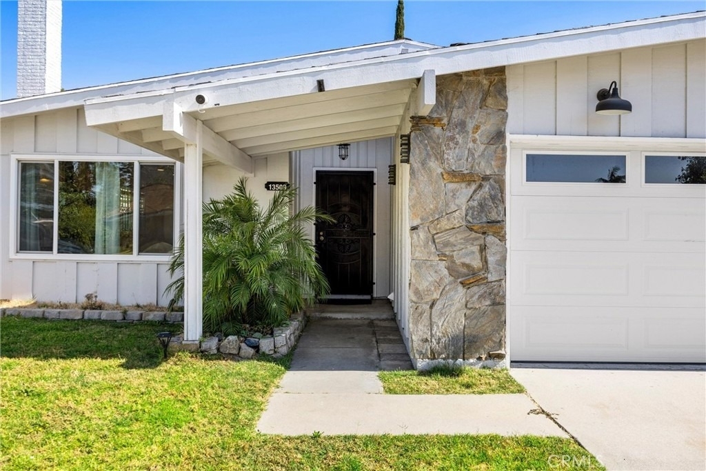 13509 Destino St - Photo 1