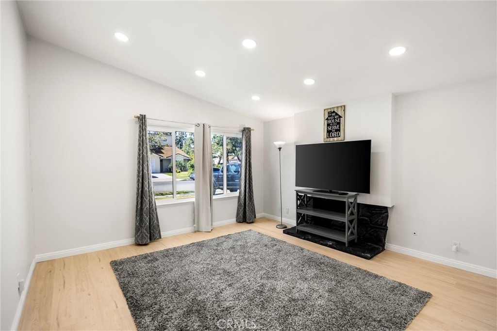 13509 Destino St - Photo 5