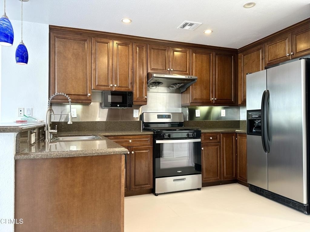 88 E Bay State Street - Photo 4
