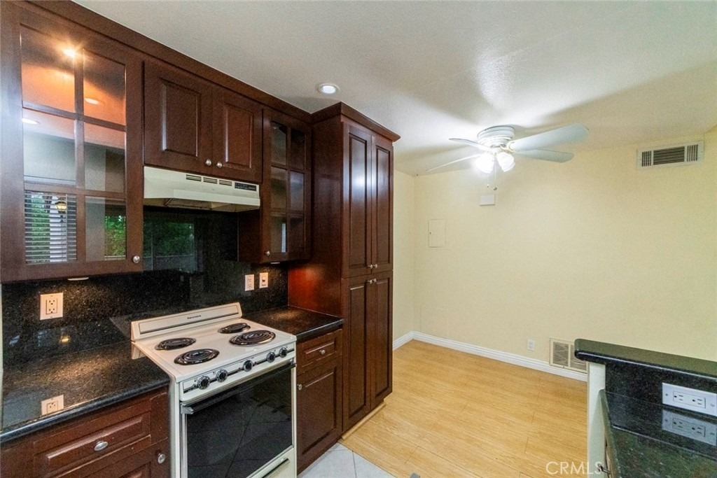 26212 E Sanz - Photo 10