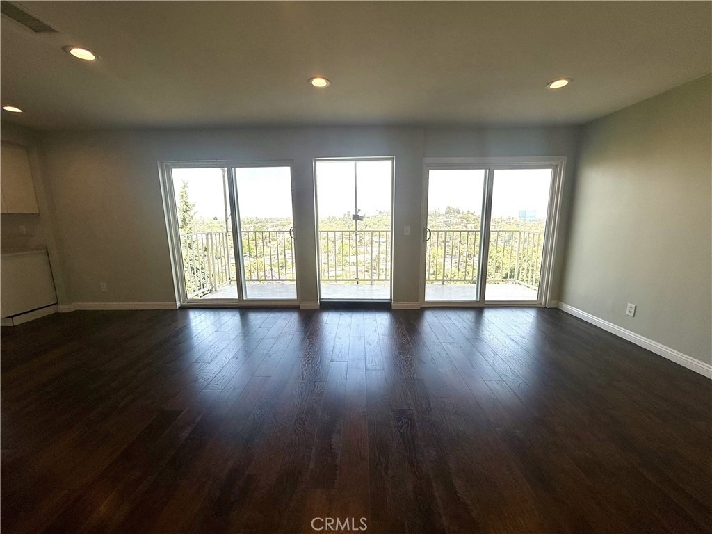 4214 Barrett Road - Photo 6