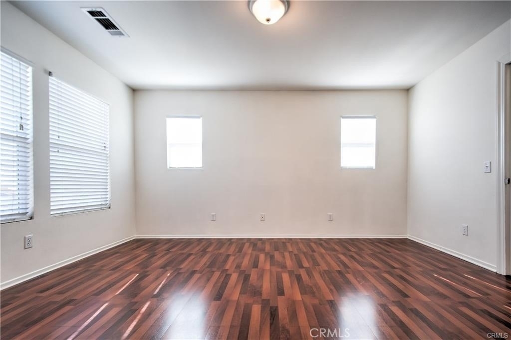 8 Silvermaple - Photo 14