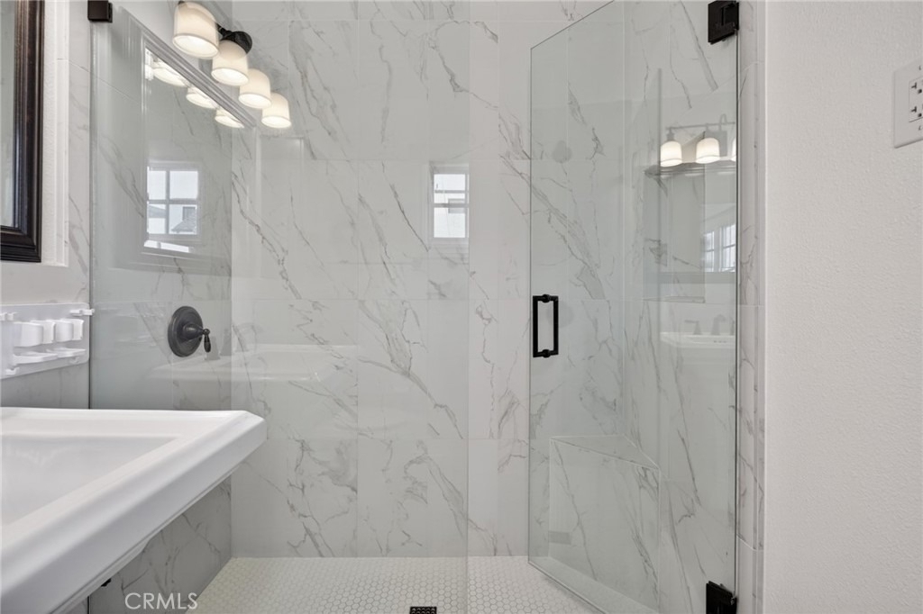 415 1/2 Heliotrope Avenue - Photo 13