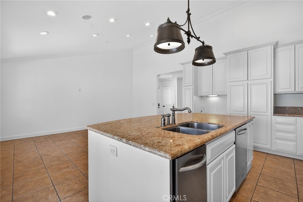 415 1/2 Heliotrope Avenue - Photo 8