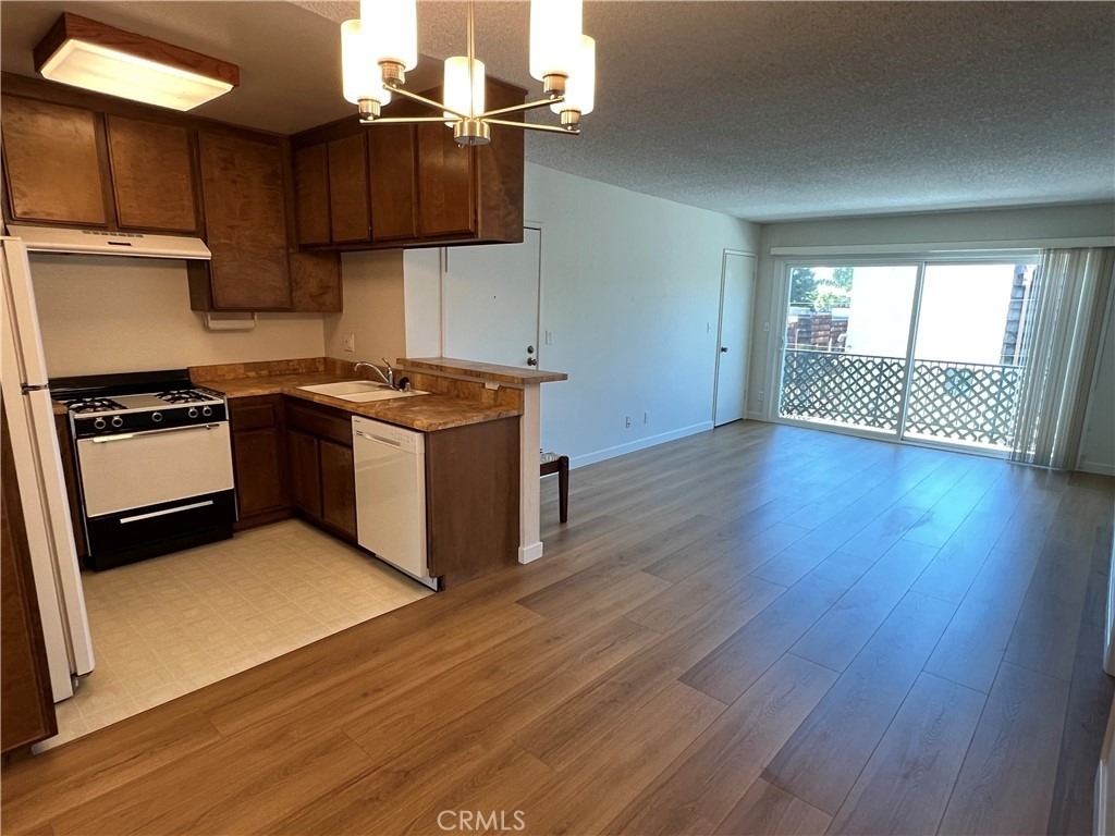 14560 Clark Street - Photo 0