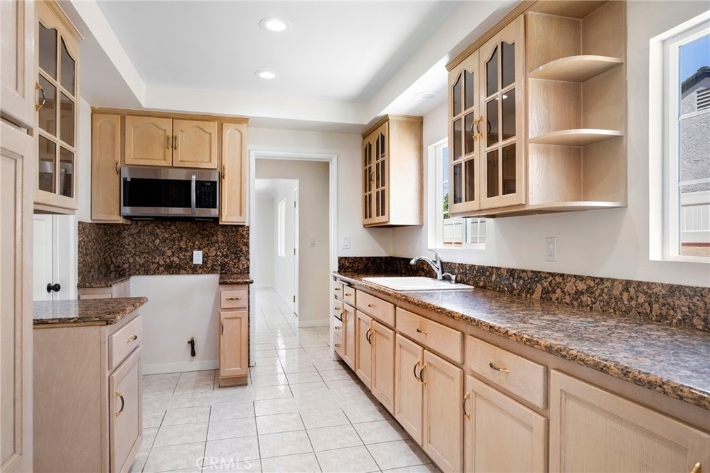 6607 Riverton - Photo 8
