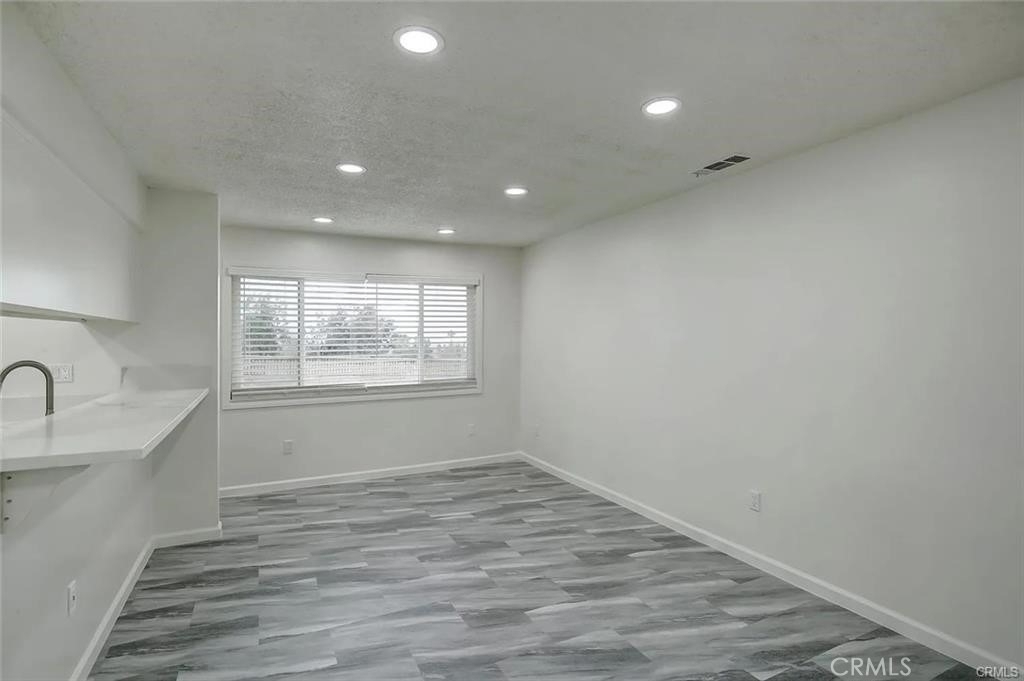 3511 Rainbow - Photo 6
