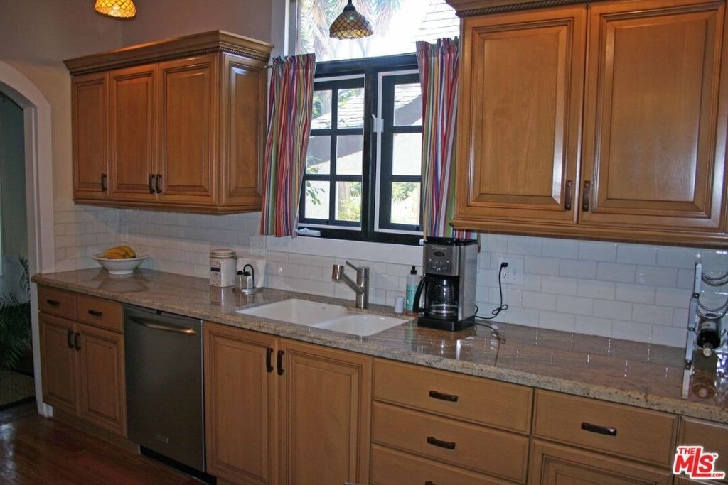 6445 W 5th Street - Photo 2