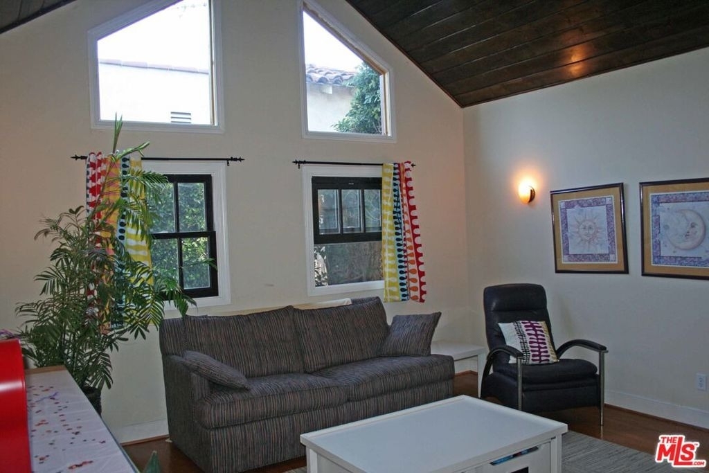 6445 W 5th Street - Photo 7