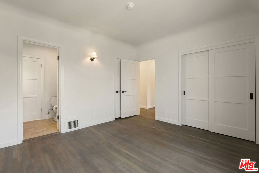 428 S Bedford Drive - Photo 11